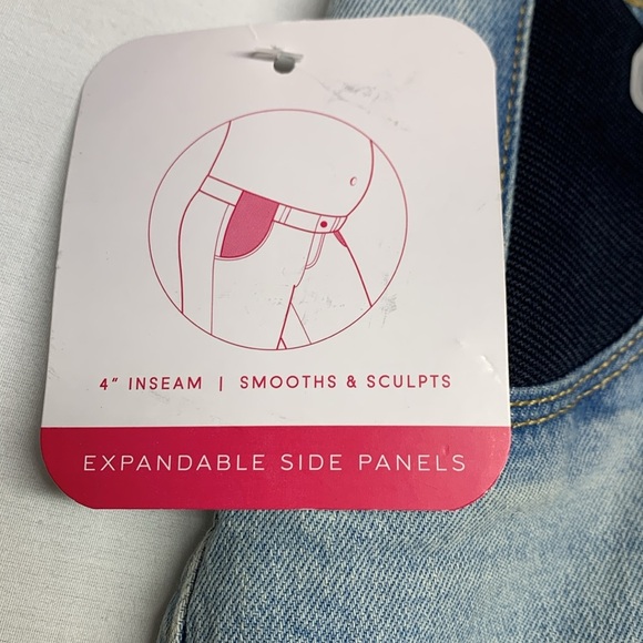 Isabelle Maternity Jean MIDI Shorts - Picture 5 of 8